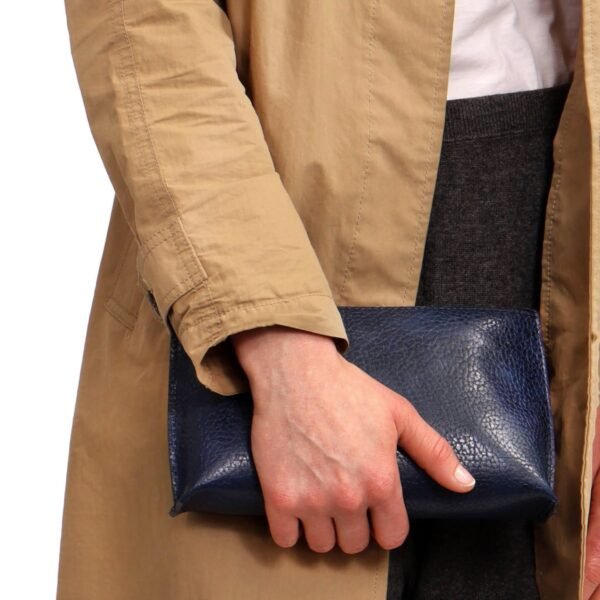 ESSENTIAL POUCH CEMENT PLEATED SHEEPSKIN - Image 3